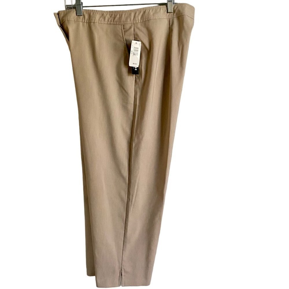 Bay Studio Beige Stretch Crop Pants Women's Size 14 NEW NWT